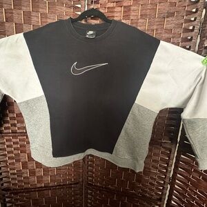 Nike Color Block Sweatshirt size XL